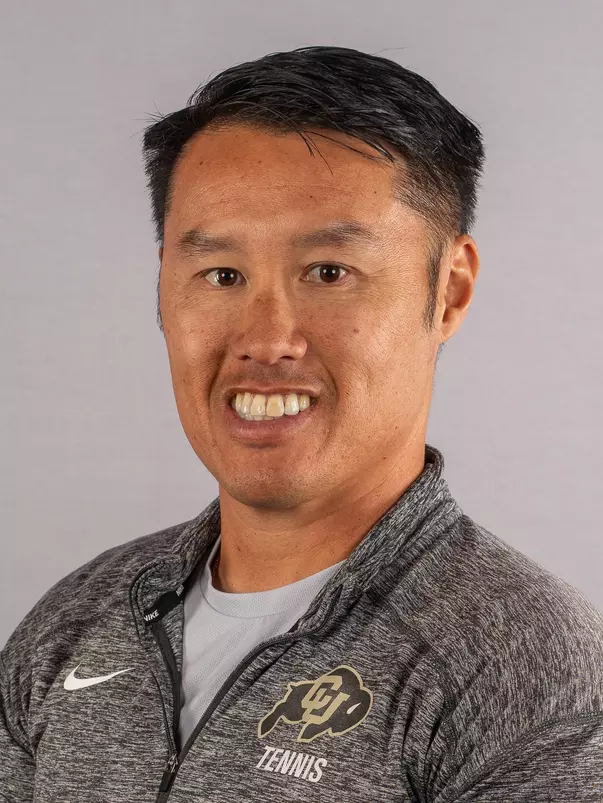 Anthony Pham Headshot