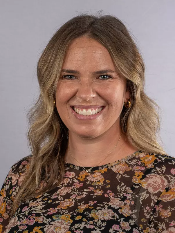 Katherine Kubancik Headshot