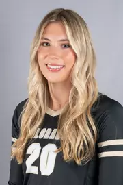 Annie Rising Headshot