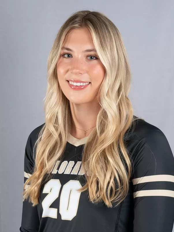 Annie Rising Headshot