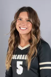 Emilea Stepaniuk Headshot