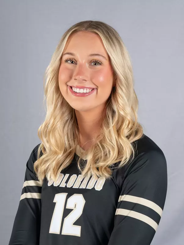 Taylor Simpson Headshot