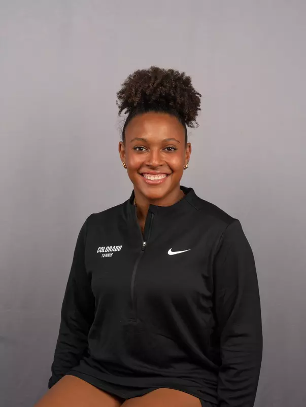 Anya Nelson Headshot