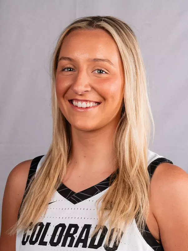 Maeve McErlane Headshot