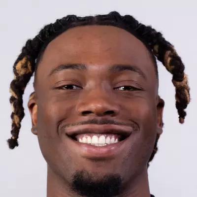 Makari Vickers headshot