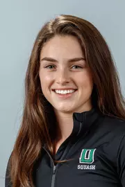 Emma Roberts 2018 Headshot