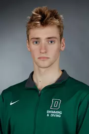 Ethan Banks men's swimming headshot 2019