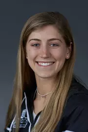 Lauren Ross women's track headshot
