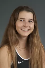 Isabella Rolfe 2021 headshot