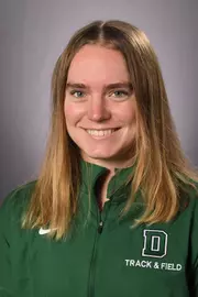 Cori Hoffer 2022 headshot