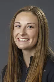 Julia Reglewski 2022 Headshot