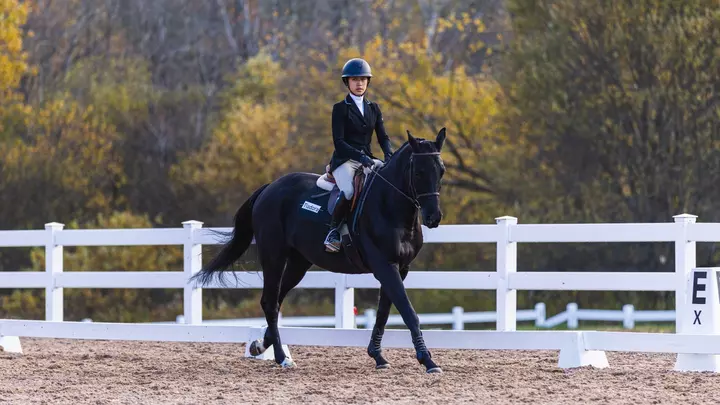 Jerng rides in collegiate debut