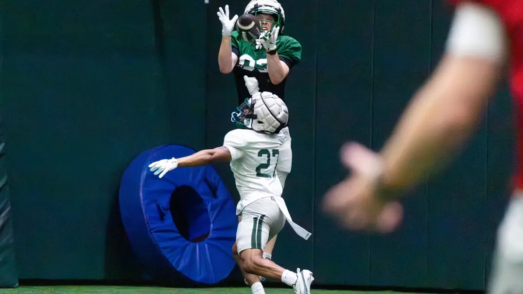 Dartmouth football catch in spring practice