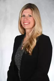 Robyn Scherr-Wells