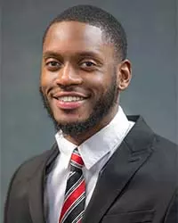 Head shot of Jaris Scott