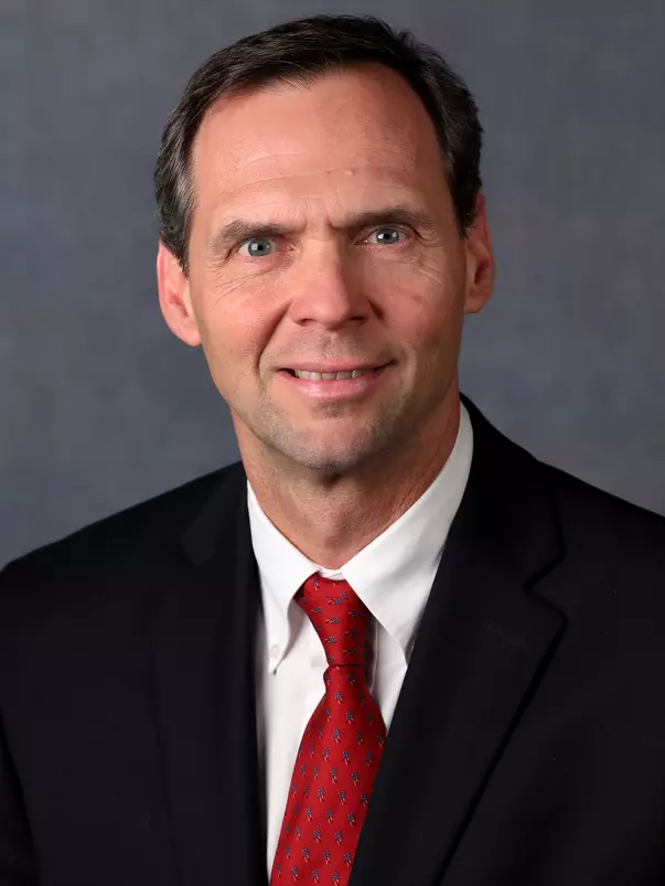 Headshot of Scott Abell