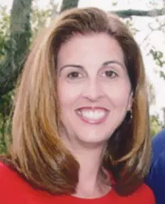 beth hayford head shot