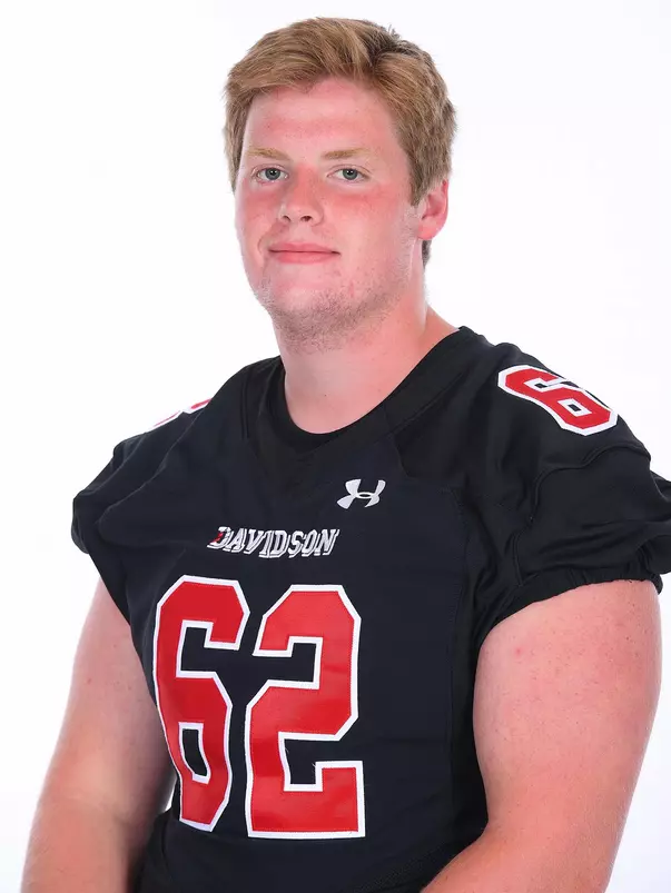 Alex Carman headshot