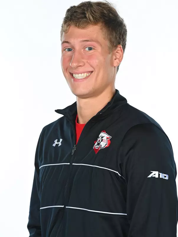 Teams pose for team media photos at Belk Arena on Wednesday, September 15, 2021 in Davidson, North Carolina.