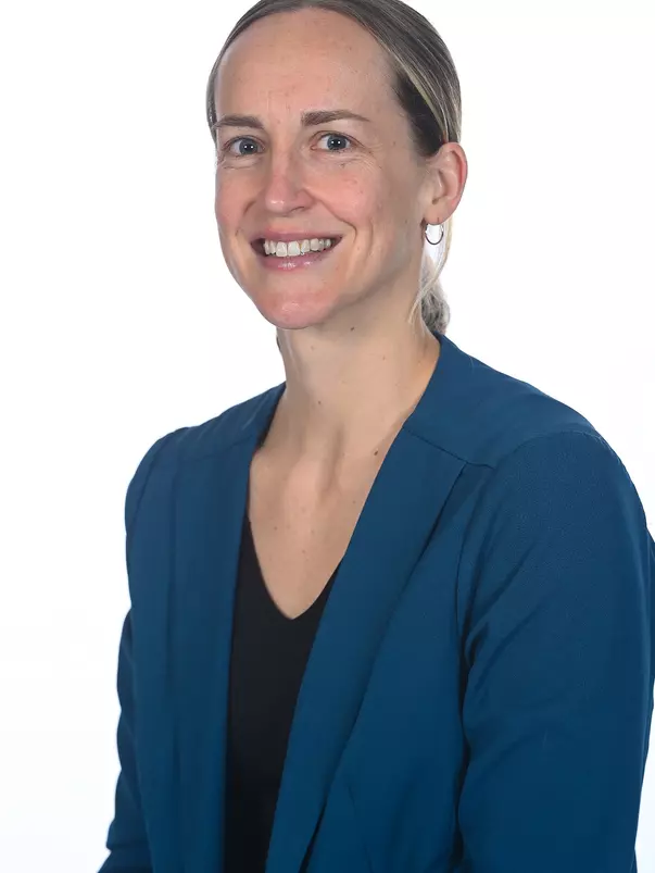 Teams pose for media day photos at Belk Arena on Friday, October 13, 2023 in Davidson, North Carolina.  Tim Cowie/DavidsonPhotos.com