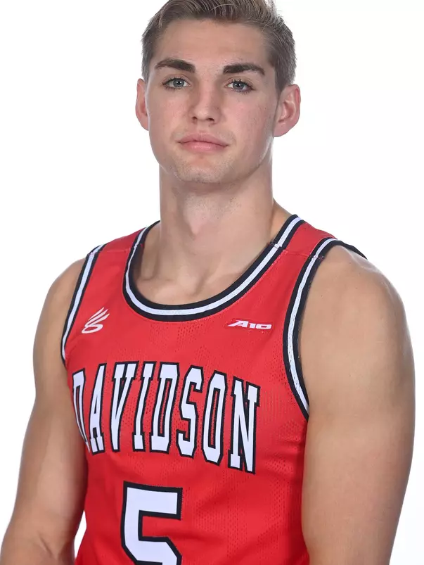 Teams pose for media day photos at  Belk Arena on Friday, October 13, 2023 in Davidson, North Carolina.  Tim Cowie/DavidsonPhotos.com