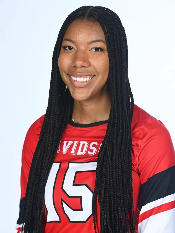 Davidson women’s volleyball pose for photos on media day at the Baker Sports Complex on Monday, August 14, 2023 in Davidson, North Carolina. Tim Cowie/DavidsonPhotos.com