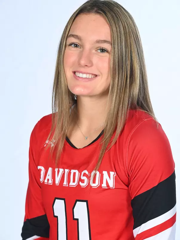 Davidson women’s volleyball pose for photos on media day at the Baker Sports Complex on Monday, August 14, 2023 in Davidson, North Carolina. Tim Cowie/DavidsonPhotos.com