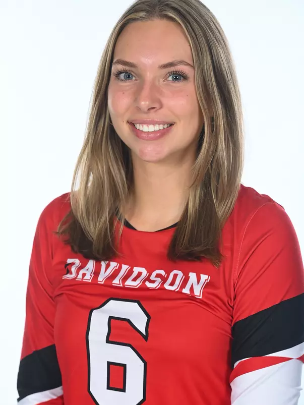 Davidson women’s volleyball pose for photos on media day at the Baker Sports Complex on Monday, August 14, 2023 in Davidson, North Carolina. Tim Cowie/DavidsonPhotos.com