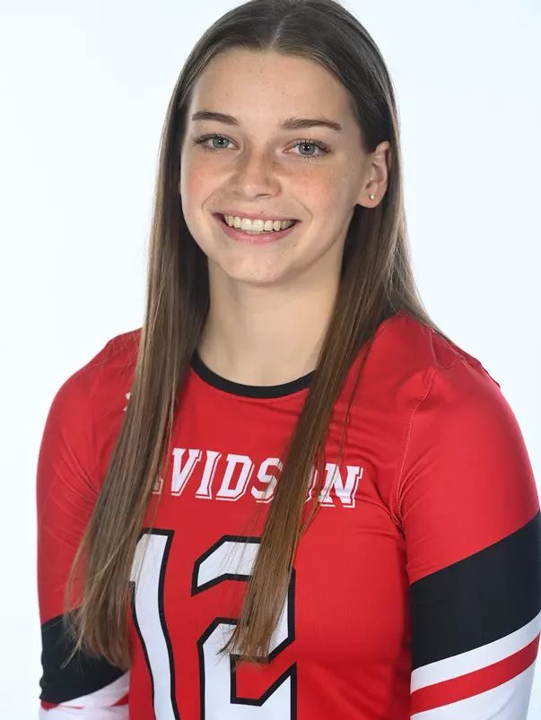 Davidson women’s volleyball pose for photos on media day at the Baker Sports Complex on Monday, August 14, 2023 in Davidson, North Carolina. Tim Cowie/DavidsonPhotos.com