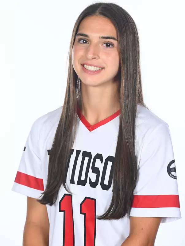 Davidson women’s soccer pose for photos on media day at the Baker Sports Complex on Monday, August 14, 2023 in Davidson, North Carolina. Tim Cowie/DavidsonPhotos.com