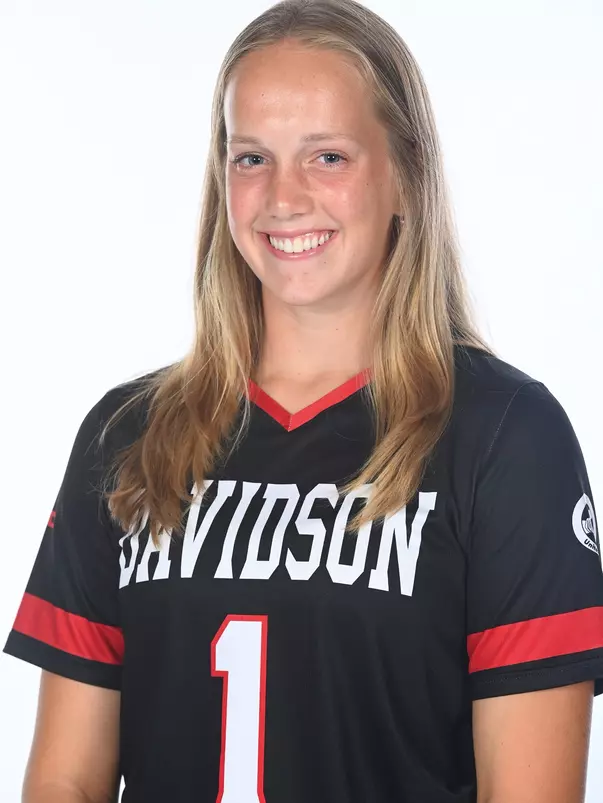 Davidson women’s soccer pose for photos on media day at the Baker Sports Complex on Monday, August 14, 2023 in Davidson, North Carolina. Tim Cowie/DavidsonPhotos.com
