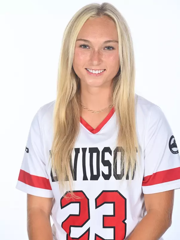 Davidson women’s soccer pose for photos on media day at the Baker Sports Complex on Monday, August 14, 2023 in Davidson, North Carolina. Tim Cowie/DavidsonPhotos.com