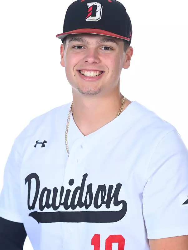 Davidson teams pose for team media day photos at Belk Arena on Thursday, November 16, 2023 in Davidson, North Carolina. Tim Cowie/DavidsonPhotos.com