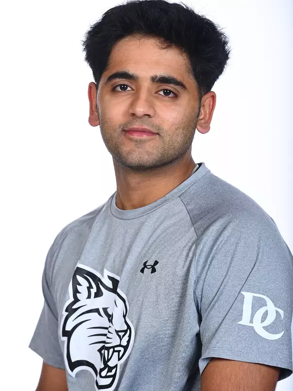 Teams pose for team media day at Belk Arena on Sunday January 21, 2024 in Davidson, North Carolina. Tim Cowie/DavidsonPhotos.com