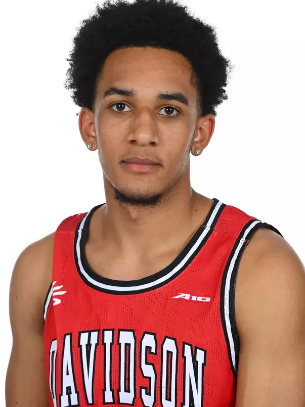 Teams pose for media day at the Davidson College Stadium on Wednesday, October 02, 2024 in Davidson, North Carolina. Credit - Tim Cowie/DavidsonPhotos.com