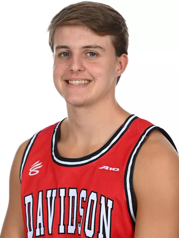 Teams pose for media day at the Davidson College Stadium on Tuesday, October 01, 2024 in Davidson, North Carolina. Credit - Tim Cowie/DavidsonPhotos.com