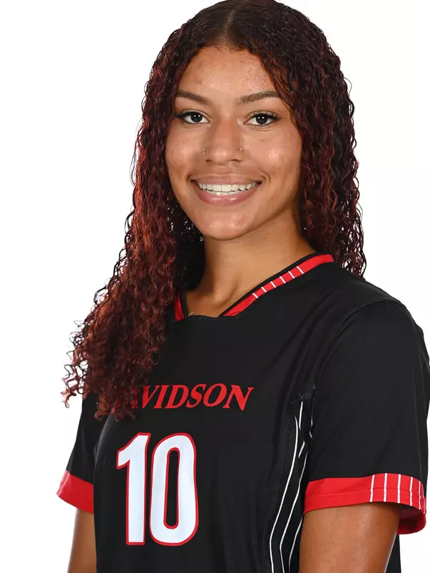 Teams pose for media day photos at the Davidson College Stadium on Monday, August 12, 2024 in Davidson, North Carolina. Credit - Tim Cowie/DavidsonPhotos.com