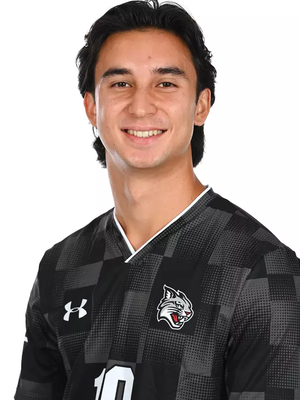 Teams pose for media day photos at the Davidson College Stadium on Wednesday, August 14, 2024 in Davidson, North Carolina. Credit - Tim Cowie/DavidsonPhotos.com