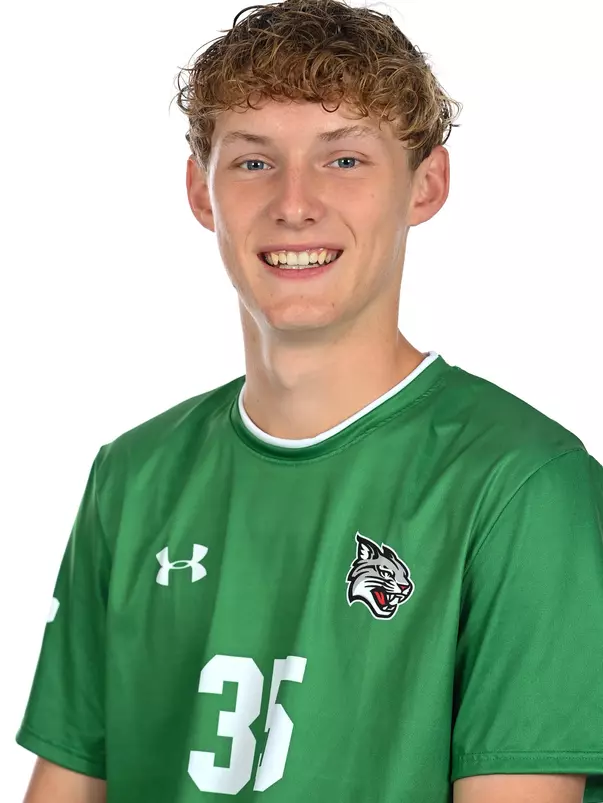 Teams pose for media day photos at the Davidson College Stadium on Wednesday, August 14, 2024 in Davidson, North Carolina. Credit - Tim Cowie/DavidsonPhotos.com