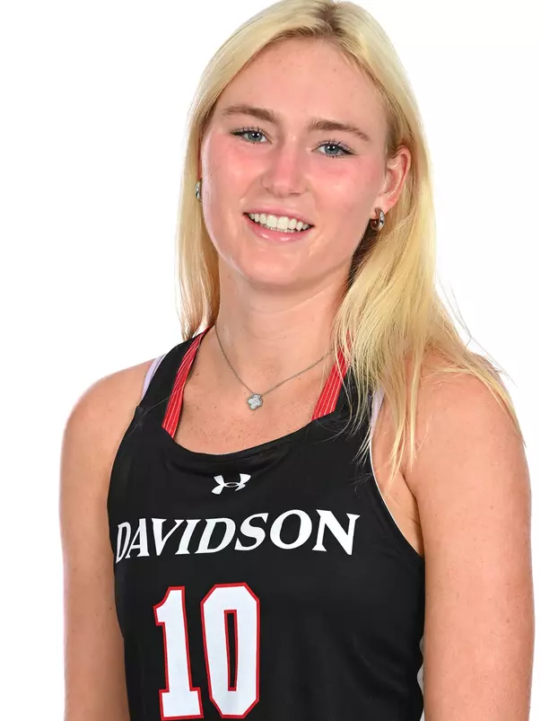 Teams pose for media day photos at the Davidson College Stadium on Wednesday, August 14, 2024 in Davidson, North Carolina. Credit - Tim Cowie/DavidsonPhotos.com