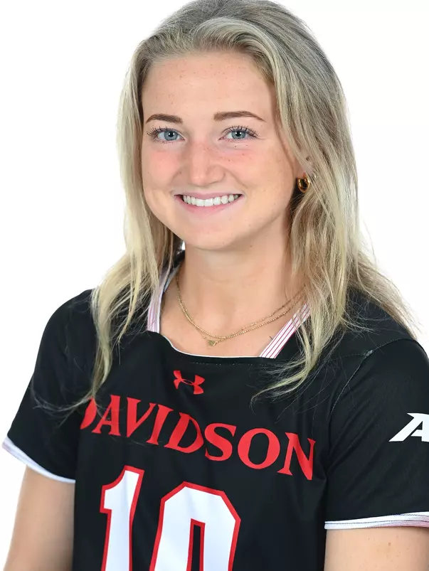 Teams pose for spring sports photos at the Davidson College Stadium on Monday, September 30, 2024 in Davidson, North Carolina. Credit - Tim Cowie/DavidsonPhotos.com