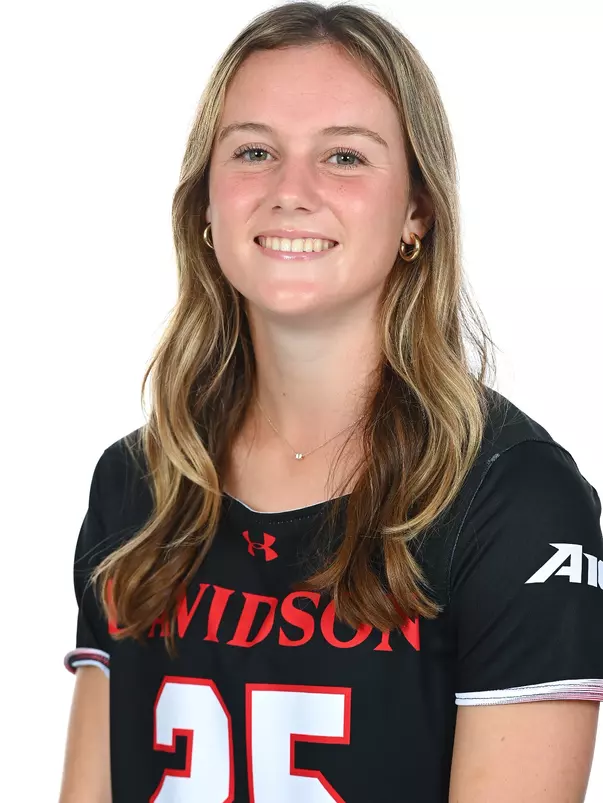 Teams pose for spring sports photos at the Davidson College Stadium on Monday, September 30, 2024 in Davidson, North Carolina. Credit - Tim Cowie/DavidsonPhotos.com