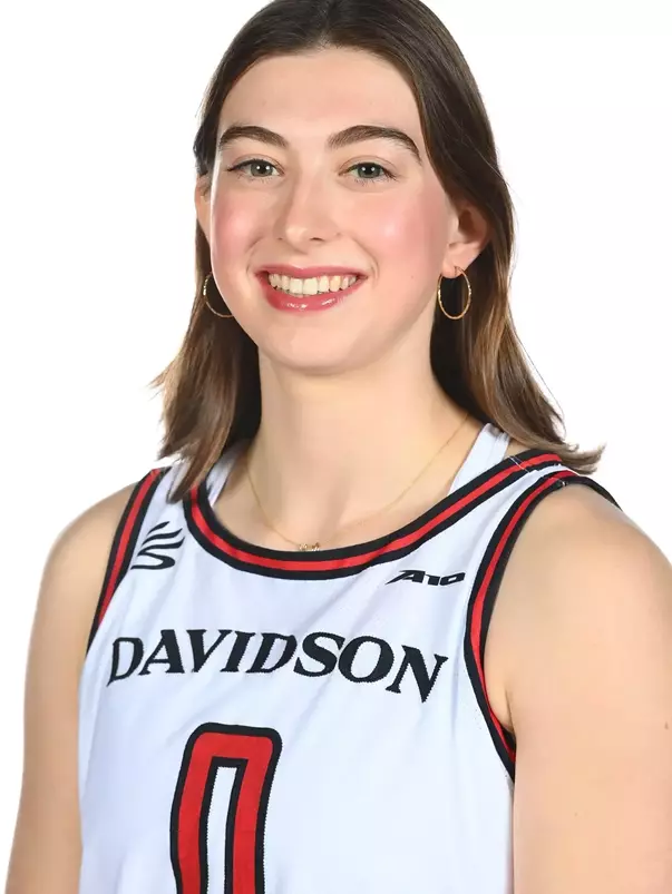 Davidson women’s basketball pose for photos on media day at Belk Arena on Wednesday, October 22, 2025 in Davidson, North Carolina.  Tim Cowie/DavidsonPhotos.com