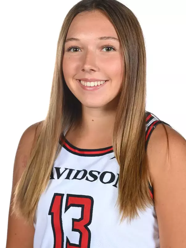 Davidson women’s basketball pose for photos on media day at Belk Arena on Wednesday, October 22, 2025 in Davidson, North Carolina.  Tim Cowie/DavidsonPhotos.com
