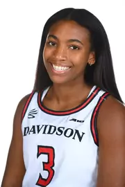 Davidson women’s basketball pose for photos on media day at Belk Arena on Wednesday, October 22, 2025 in Davidson, North Carolina.  Tim Cowie/DavidsonPhotos.com