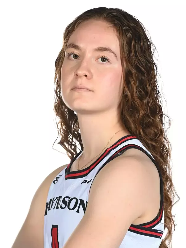 Davidson women’s basketball pose for photos on media day at Belk Arena on Wednesday, October 22, 2025 in Davidson, North Carolina.  Tim Cowie/DavidsonPhotos.com