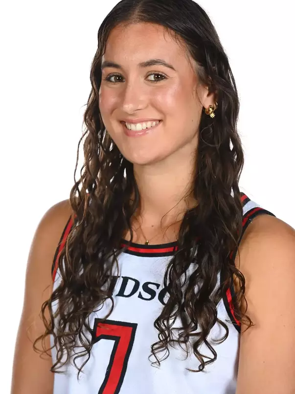 Davidson women’s basketball pose for photos on media day at Belk Arena on Wednesday, October 22, 2025 in Davidson, North Carolina.  Tim Cowie/DavidsonPhotos.com
