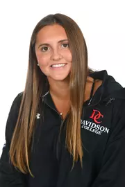 Davidson men’s and women’s swimming pose for photos on media day at the Davidson College Stadium on Wednesday, October 01, 2025 in Davidson, North Carolina.  Tim Cowie/DavidsonPhotos.com
