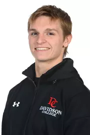 Davidson men’s and women’s swimming pose for photos on media day at the Davidson College Stadium on Wednesday, October 01, 2025 in Davidson, North Carolina.  Tim Cowie/DavidsonPhotos.com
