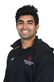 Davidson men’s and women’s swimming pose for photos on media day at the Davidson College Stadium on Wednesday, October 01, 2025 in Davidson, North Carolina.  Tim Cowie/DavidsonPhotos.com